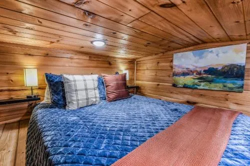 Sojourn Lodging photo 13