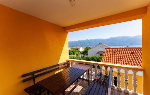 1 Bedroom Cozy Apartment In Razanac