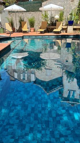 Logis Hôtel Restaurant Grand Hôtel de Lyon