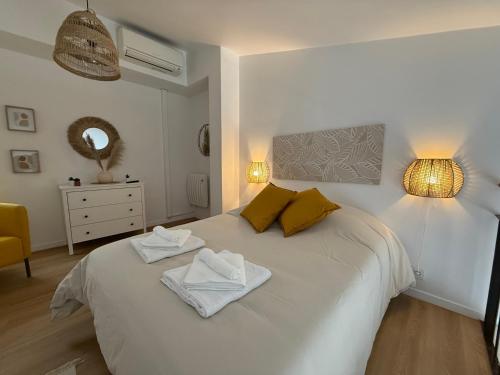 Ένα ή περισσότερα κρεβάτια σε δωμάτιο στο Superbe F2 Duplex Proche Paris & Disneyland