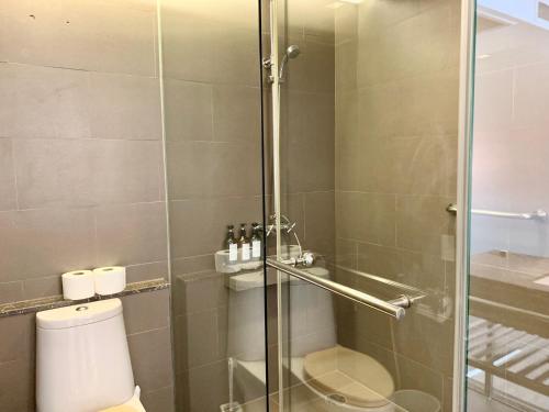 Ένα μπάνιο στο Sathorn Prime Residence 1BR #Bangkok