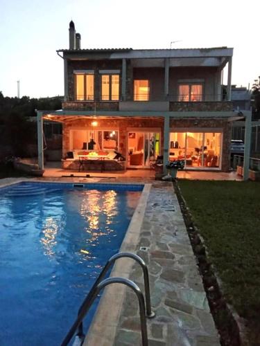 Spacious, Shiny, SeaView Villa, in Theologos