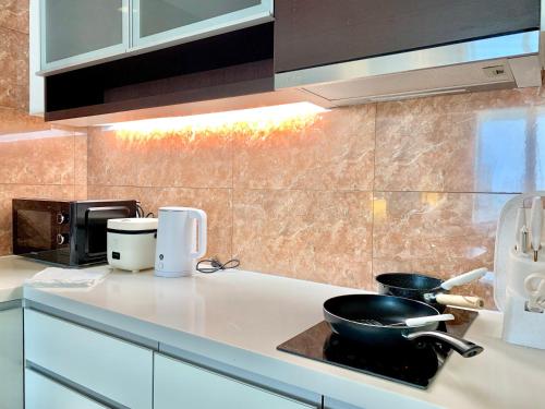 Η κουζίνα ή μικρή κουζίνα στο Sathorn Prime Residence 1BR #Bangkok