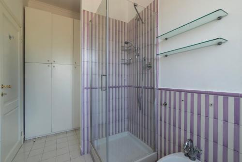 GuestHost - Bright Apartment in Metro San Giovanni