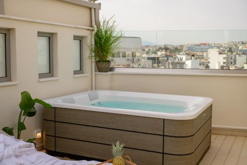 Sky Suite with View & Jacuzzi