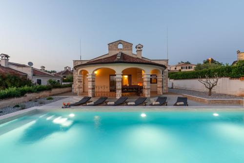 Villa Oliva with private pool