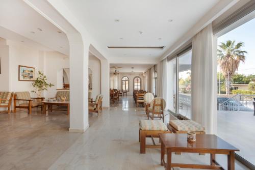 Χώρος καθιστικού στο Anamar Zante 4 Star Hotel