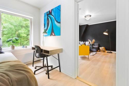 Posezení v ubytování Townhouse with free parking in the city centre - 4 bedrooms