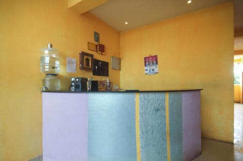 Kuchyň nebo kuchyňský kout v ubytování Hotel O Kb Residency