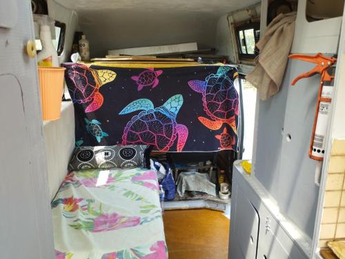 Φωτογραφία από το άλμπουμ του Van aménagé a MONTPELLIER sans sanitaire pour dépannage quelques nuits στο Μονπελιέ