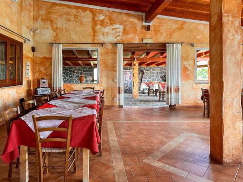 Restoran atau tempat lain untuk makan di Agriturismo Su Nuratolu
