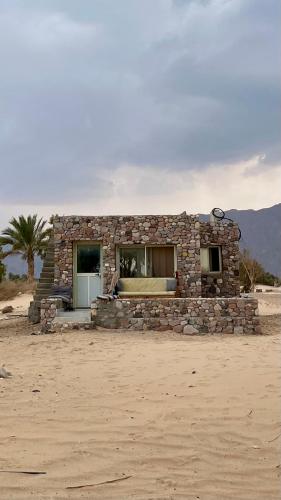 Zoola beach camp & Eco lodge