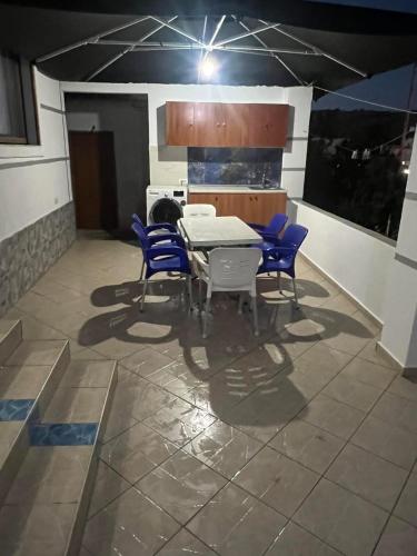 Αίθριο ή υπαίθριος χώρος στο Banushi Apartment