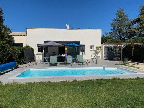 Chez Simone, maison calme et indépendante, piscine