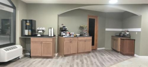 Køkken eller tekøkken på Americana Inn - Henderson