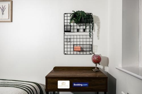 Billede fra billedgalleriet på Modern 3 Bedroom House By The Yuma Homes Short Lets & Serviced Accommodation In Ashford Town Centre With Free Wifi & Free Parking i Kent