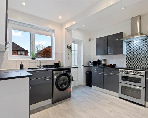 Luxury 3 Bedroom Contractor Stay House in Birmingham B23 near M6 & Fort Dunlop with Free Parking and WiFi photo 45