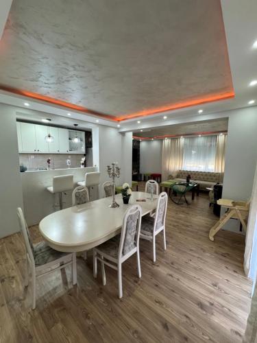 Foto da galeria de Kod Šmece apartmani - Valjevo em Valjevo