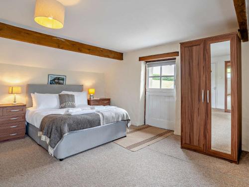 Ένα ή περισσότερα κρεβάτια σε δωμάτιο στο 3 Bed in Aberaeron 49854