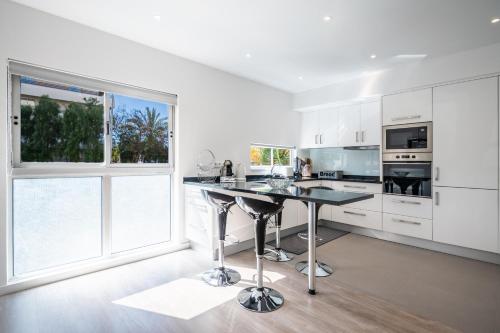 Piornais Apartment by Holiday Rental Madeira