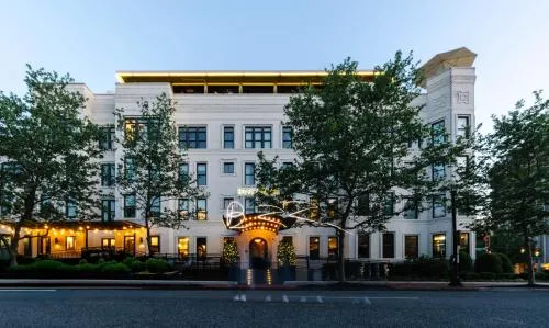 Hotel Hive in Arlington