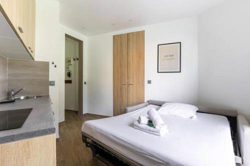 HSH Bessières-Batignolles Paris Superbe Studio