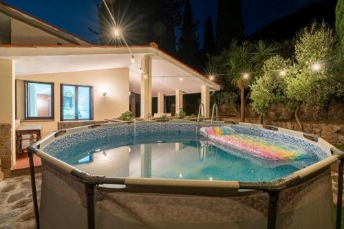 Bazén v ubytování Villa Cipresso nebo v jeho okolí