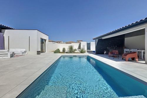 Modern villa with pool