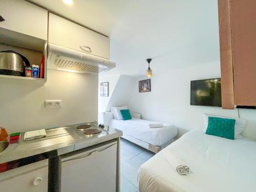 144 - Urban Charming Studio in Paris