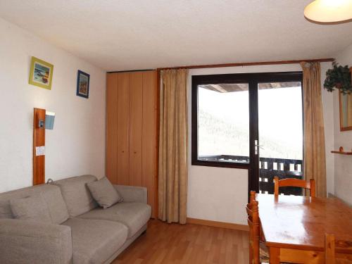 Studio lumineux au cœur de la station avec balcon - FR-1-322-571