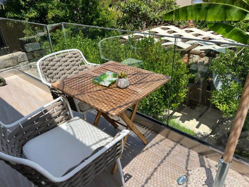 Ein Garten an der Unterkunft Elegant rooms