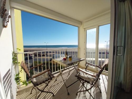 Superbe T2 face mer, 3 couchages, parking