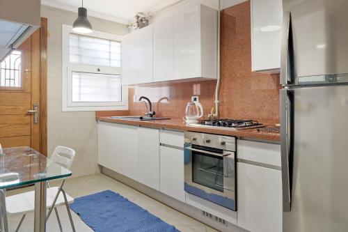 Η κουζίνα ή μικρή κουζίνα στο VESTA - Zamalek Residence