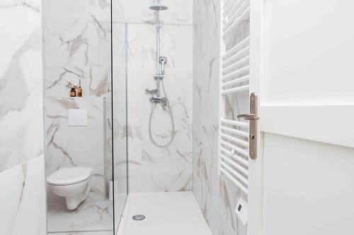 Koupelna v ubytování Perle de Nice - 50 mètres de la plage, Clim, Wifi