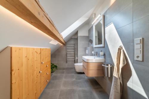 Koupelna v ubytování TinyGreens B & B