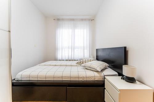 Flex SelfCheckIns 170 - Zagreb - Bedroom - Parking - Loggia
