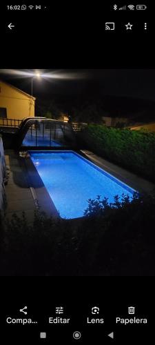 Bazén v ubytování CON PISCINA SANSIL RURAL Atapuerca nebo v jeho okolí