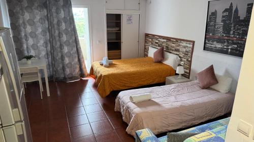Estudio benal Beach vista a la piscina