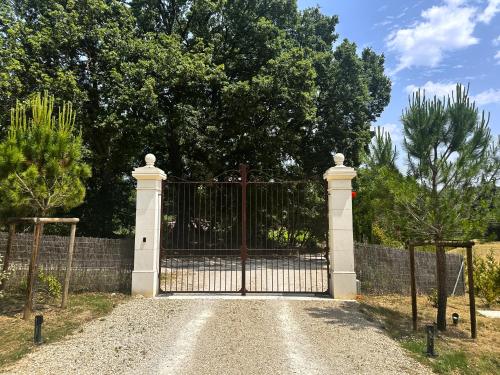 Φωτογραφία από το άλμπουμ του Maisōn Yōmana σε Oppede