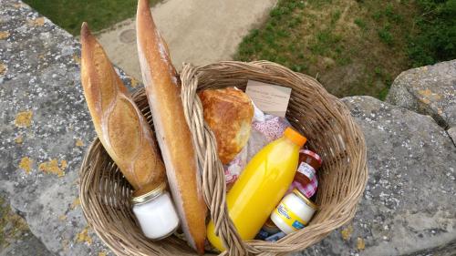 Billede fra billedgalleriet på Chez Les Artistes Jacuzzi terrasse et billard i Carcassonne