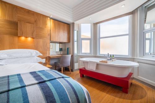 Drakes Hotel photo 57