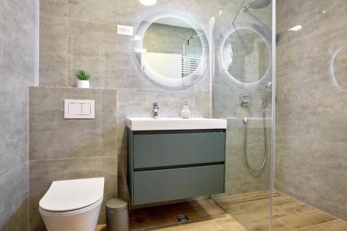Ένα μπάνιο στο Aiport green apartman A1