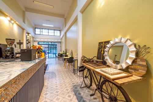 Φωτογραφία από το άλμπουμ του 113 Yellow House Hostel στο Πουκέτ Πόλη