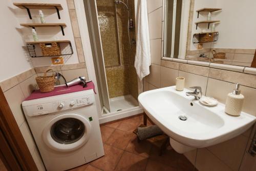 Bilik mandi di Casa Vacanze Rosy " Nel Centro"