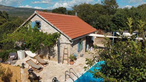 Villa Toni by BOTANICA Traditional stone house