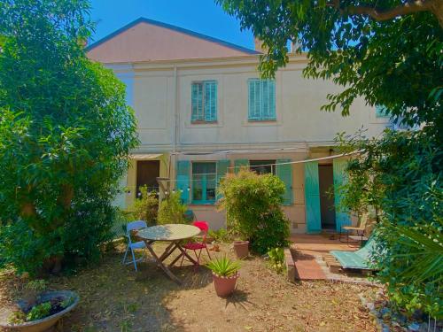 Joli appartement avec jardin