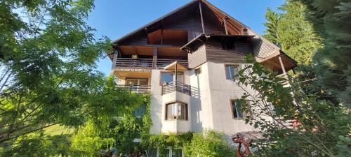 Ảnh trong thư viện ảnh của Pensiunea Montan ở Durau