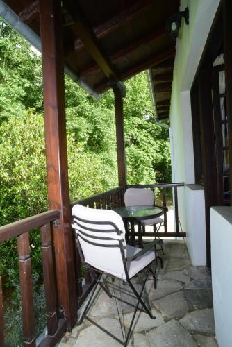 Guesthouse To kaliviにある庭