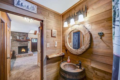 Ένα μπάνιο στο Lake harmony estates beach and lake access