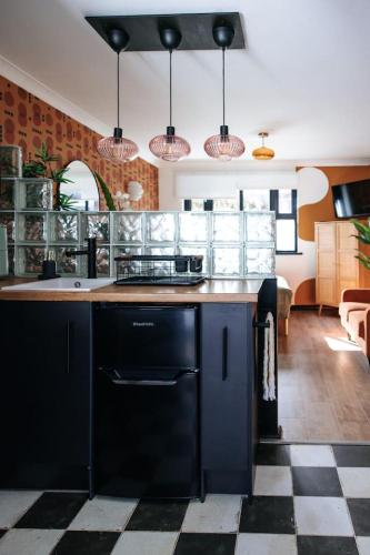 70s Hideaway Guest Studio for 2 I Private I Self Contained I Near Cardiff photo 18